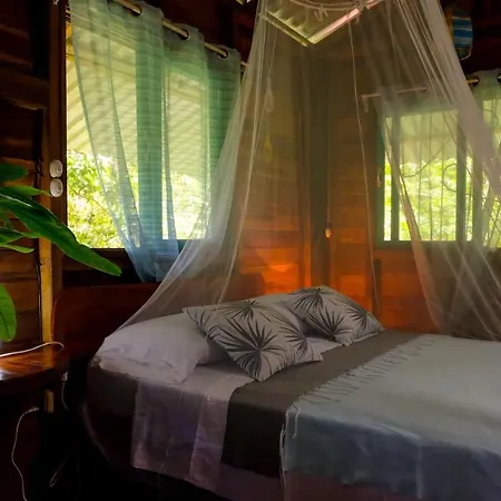 Playa Grande Lodge Cahuita Exterior foto