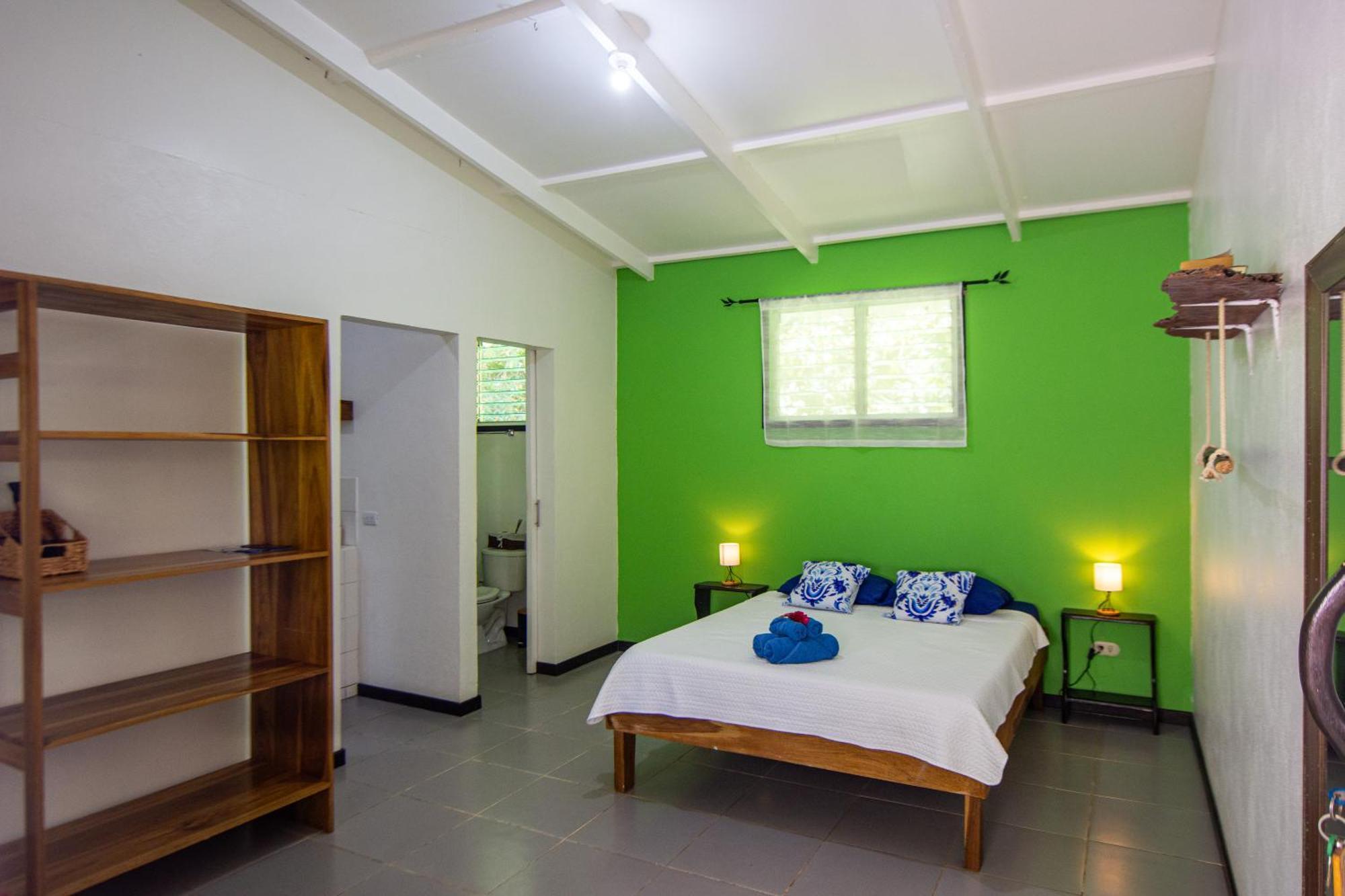 Playa Grande & Tree House * Cahuita